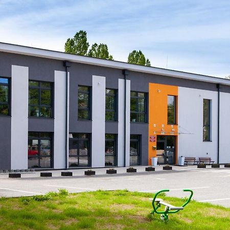 Hostel Montessori Gdansk Bagian luar foto