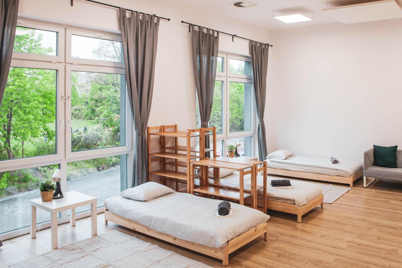 Hostel Montessori Gdansk Bagian luar foto