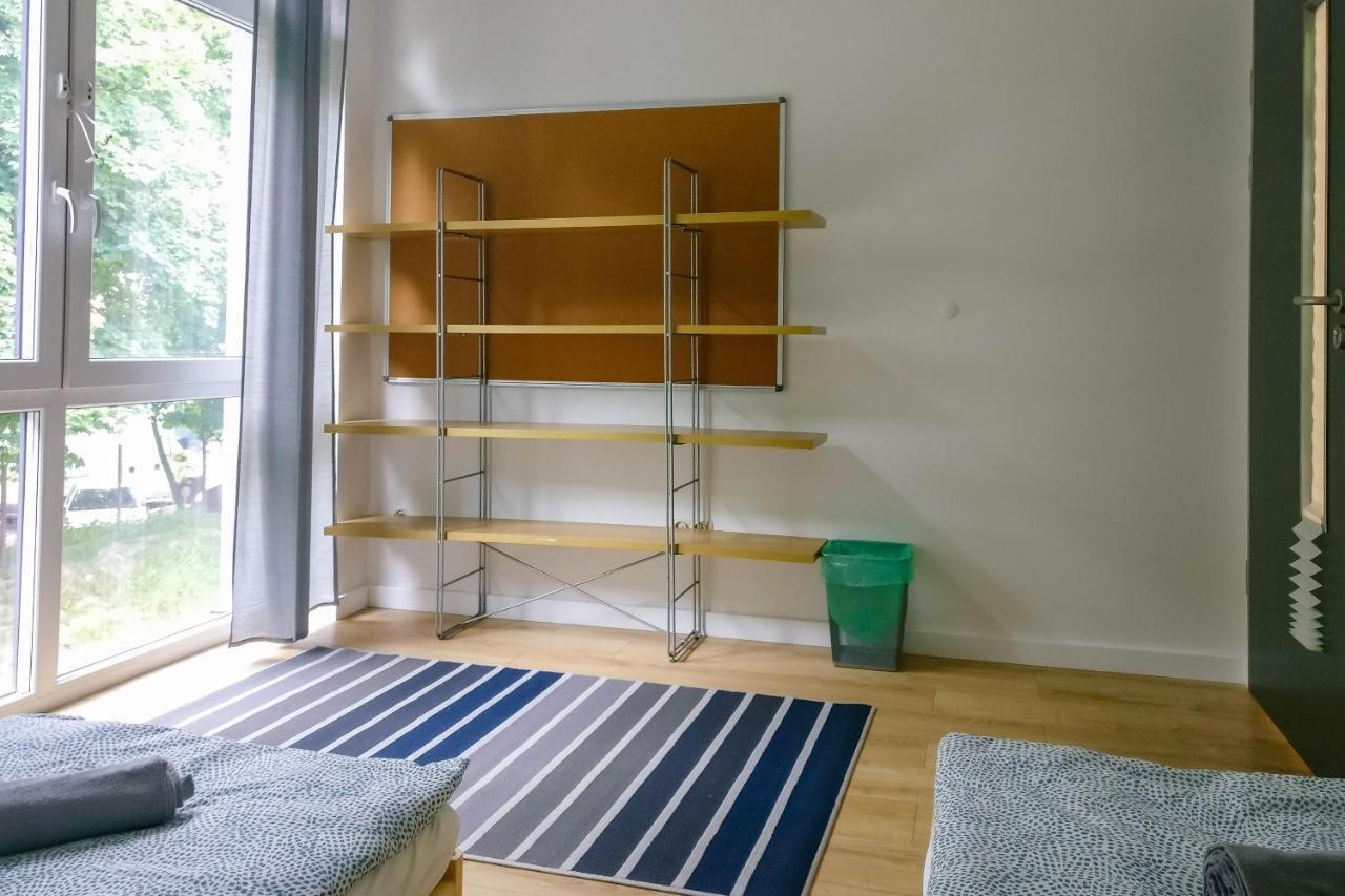 Hostel Montessori Gdansk Bagian luar foto