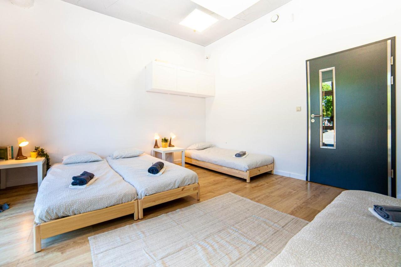 Hostel Montessori Gdansk Bagian luar foto