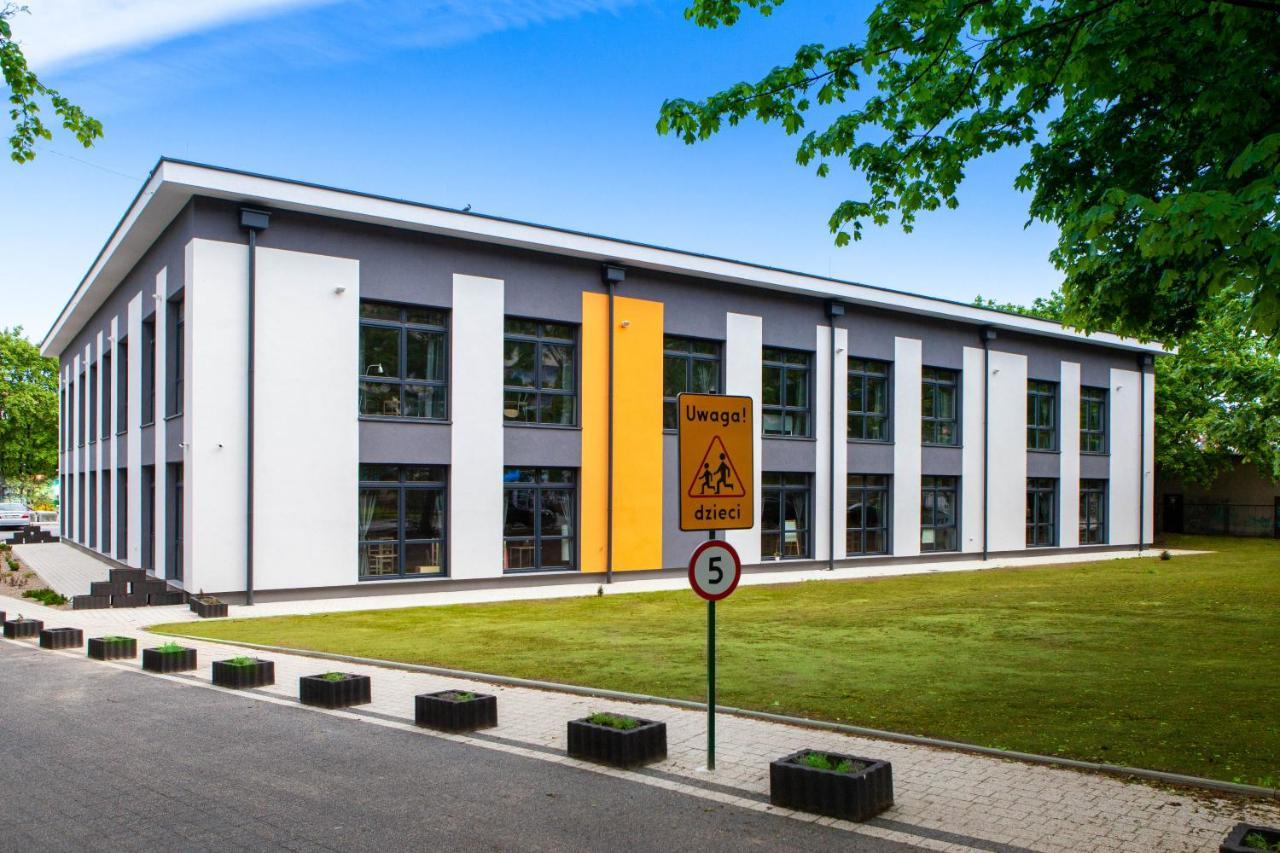 Hostel Montessori Gdansk Bagian luar foto